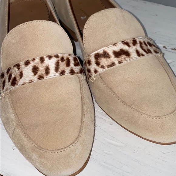 ⭐️Anthropologie Suede Flats⭐️ - Picture 2 of 8